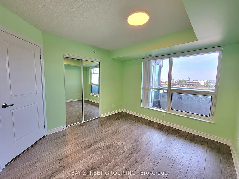 75 Norman Bethune Ave #302 — Photo 12