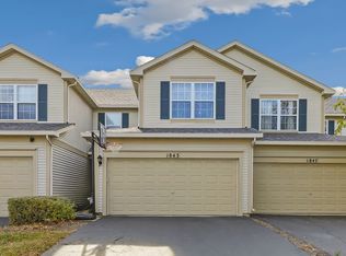 1843 S Wentworth Cir, Romeoville, IL 60446