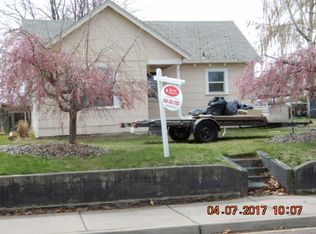 910 W 5th St, Grandview, WA