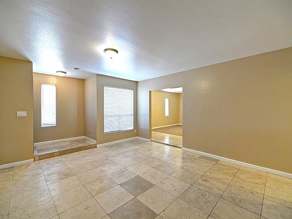 4th image of 4027 E Campo Bello Dr