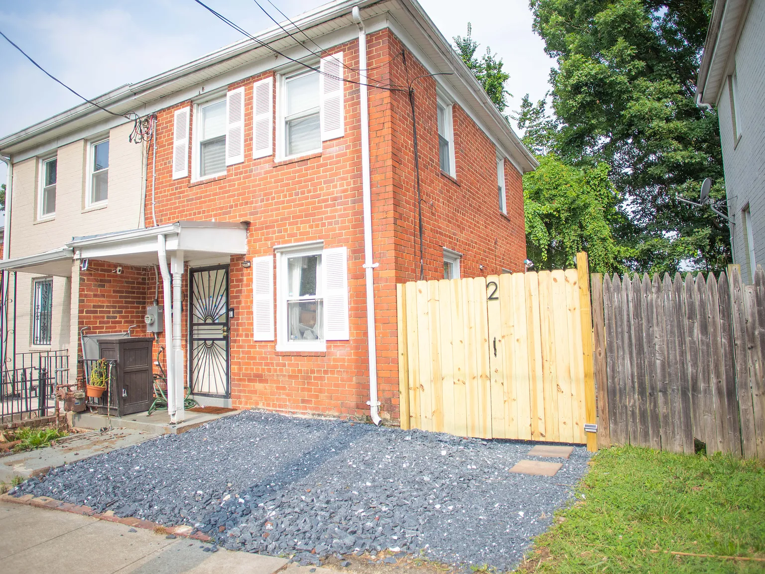 3 bed, 1200 sqft, $3,250 — Photo 4