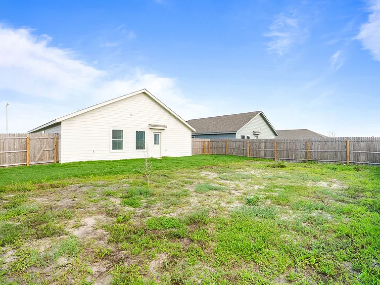 2782 Lannister Ln — Photo 12