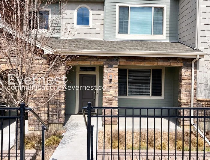 9086 E Phillips Ln — Photo 1