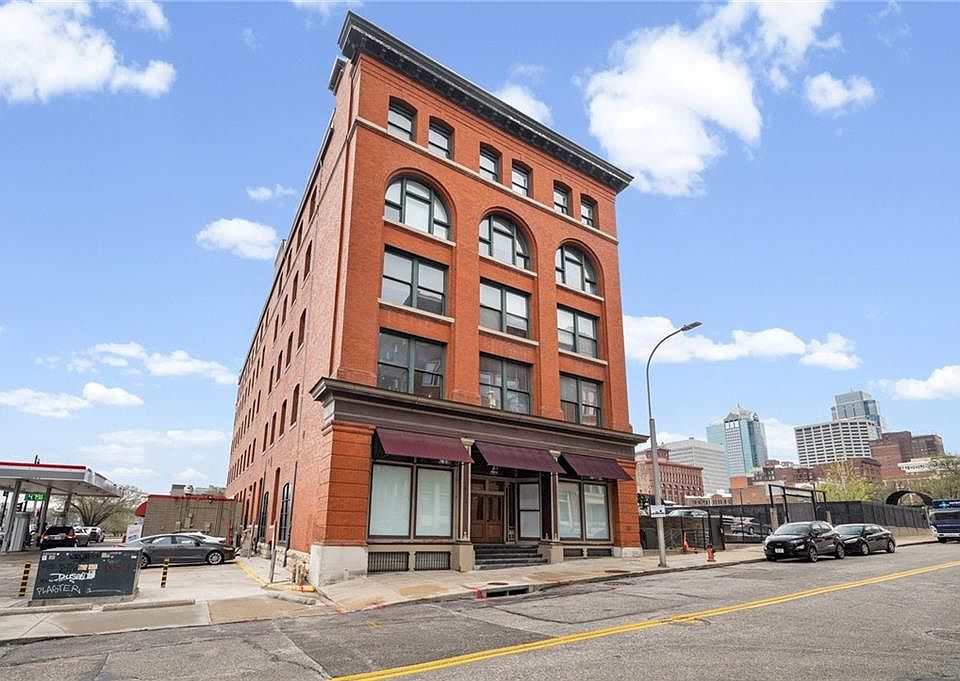 1st image of 609 Central St APT 1507