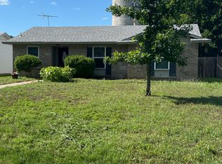 911 Meadow Mead Dr, Allen, TX 75002