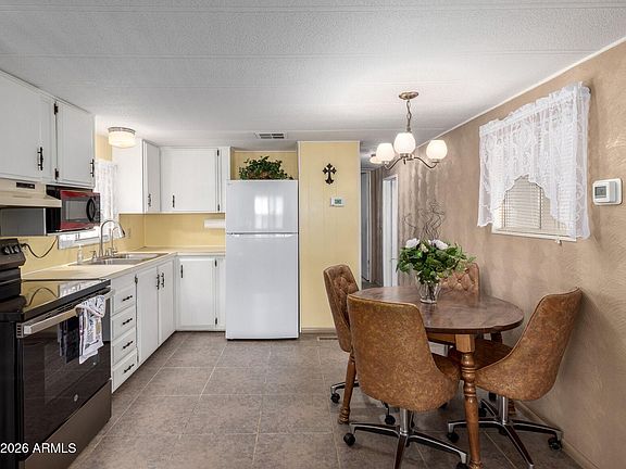 3rd image of 44 S HAWES Road #B26