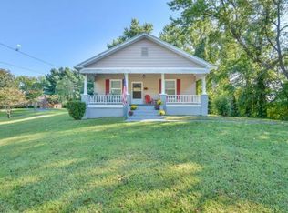 1332 Baxter St, Johnson City, TN 37601