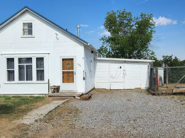 154 5th Ave NW, Cut Bank, MT 59427