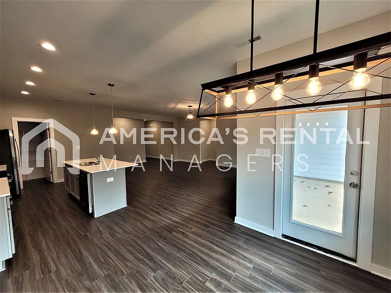 104 Flintlock Way — Photo 11