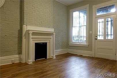 3rd image of 1625 W Grace St