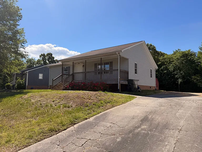 2020 Ball Park Rd — Photo 6