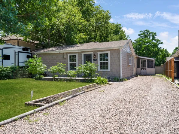 4522 N Shore Dr, The Colony, TX 75056