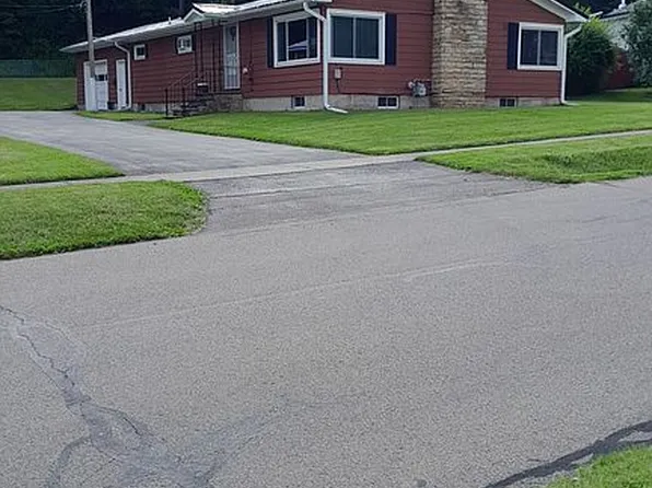 11 East Ave, Mc Graw, NY 13101