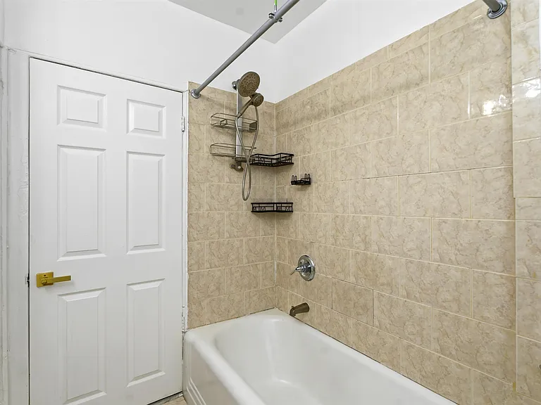 199 Ege Ave #199A — Photo 13