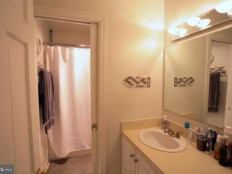 1724 Dana St — Photo 10
