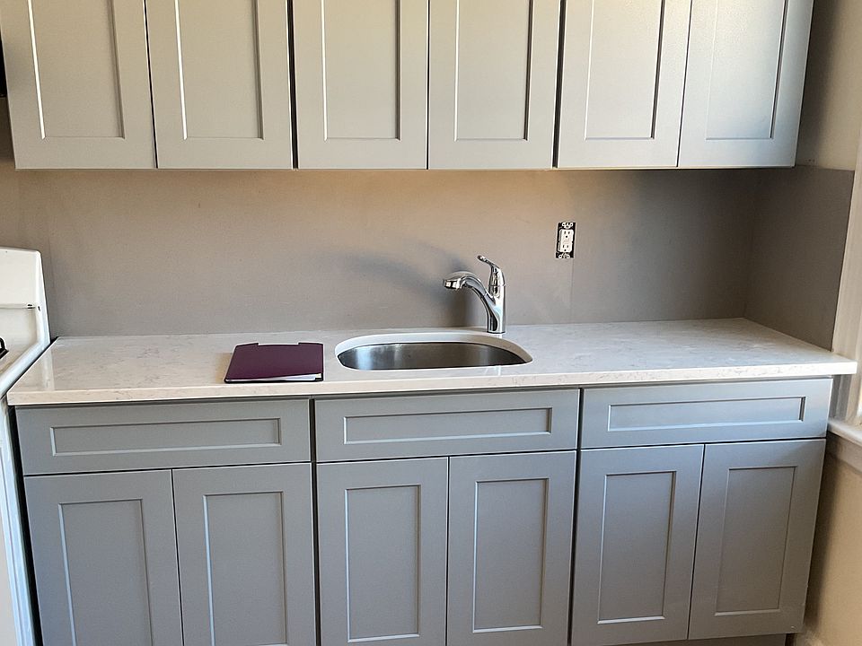 1st image of 113 E 14th Ave Floor 2
