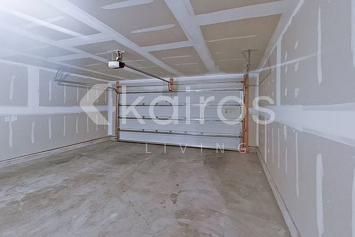 102 Kyles Dr — Photo 17