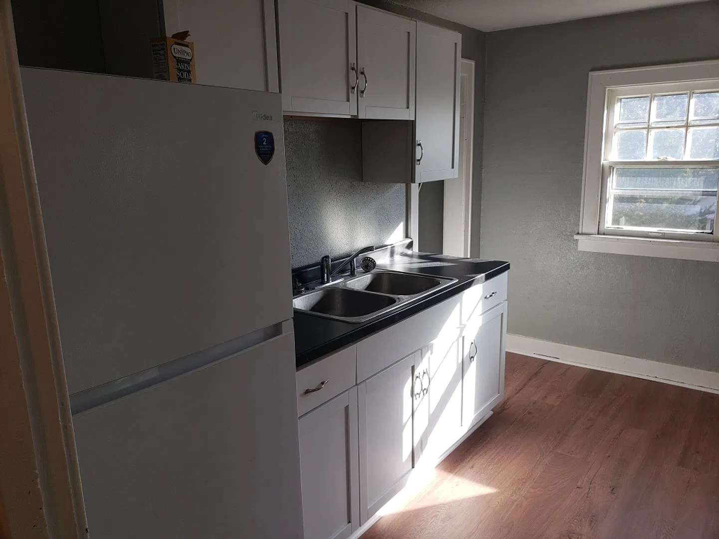 $950| 2BD 1BA| 2026 Bellevue Ave Unit 2| Available now! — Photo 4