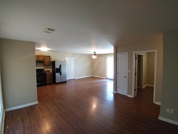 2nd image of 1621 9th St N