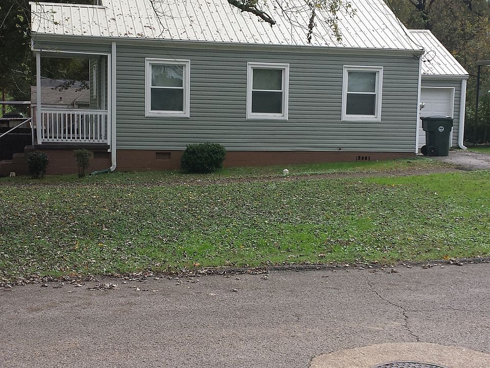 1st image of 712 Henderson Dr