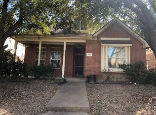 213 Riverdell Ct, Lancaster, TX 75146