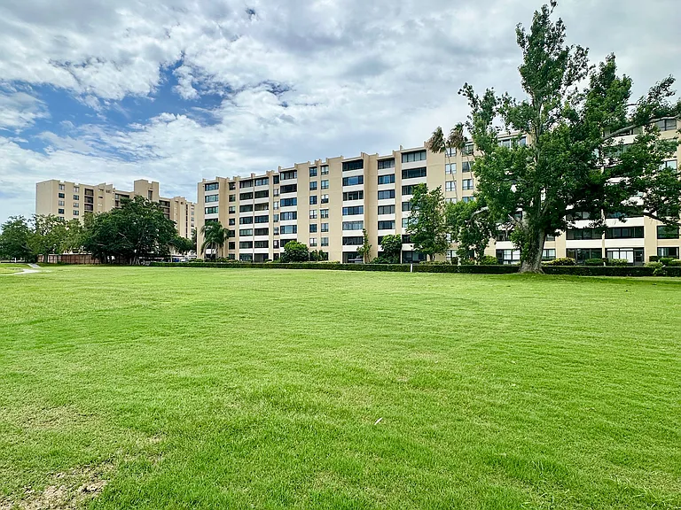 2617 Cove Cay Dr #1-311 — Photo 55