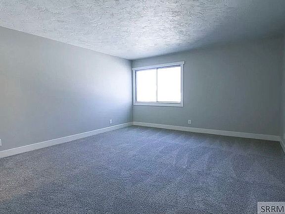 3rd image of 1364 Three Fountains Dr