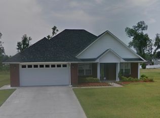 716 English Oak Dr, Hinesville, GA 31313