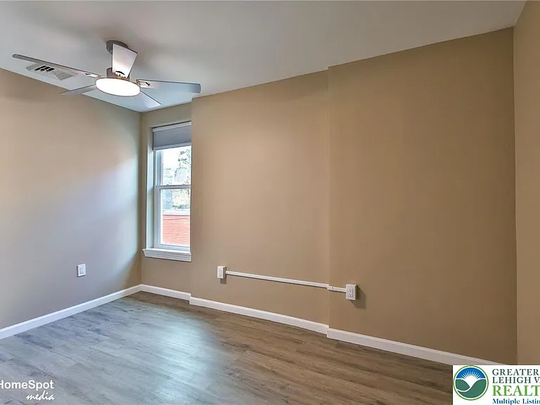 1210 W Turner St #1 — Photo 13
