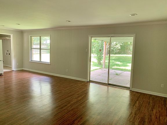 5th image of 507 Camellia Dr