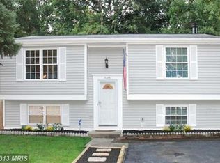 8286 Raindrop Way, Springfield, VA 22153