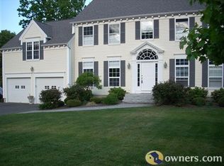 5 Lilac Cir, Derby, CT 06418