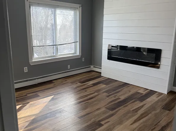 53 S Bend St, Pawtucket, RI