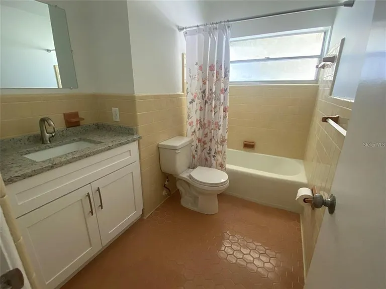641 S Lakemont Ave — Photo 8