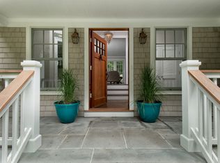 20 Hilltop Rd, Norwalk, CT 06854