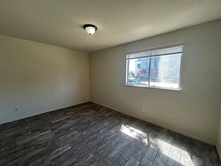 144 S Parsons Ave #A — Photo 14