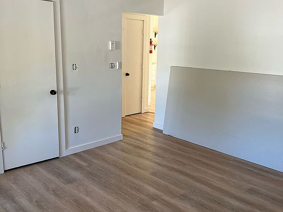 4th image of 3001 Sevier Ave Unit 9