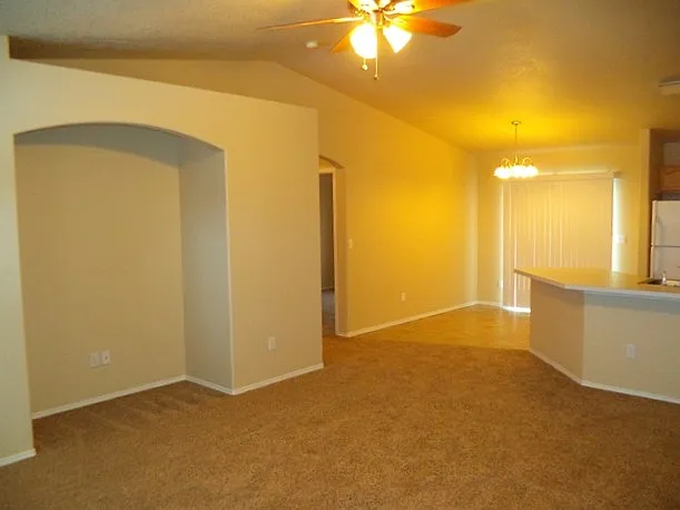 685 W Tern Dr — Photo 6