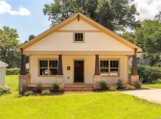 3031 Attaberry Dr, Charlotte, NC 28205