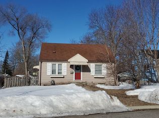 210 18th Ave N, Hopkins, MN 55343