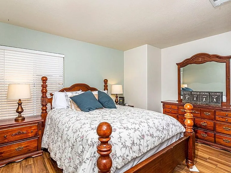 732 Mosaic Cir — Photo 13