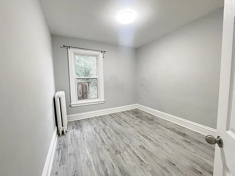 7 Rutherford Ave #2 — Photo 12