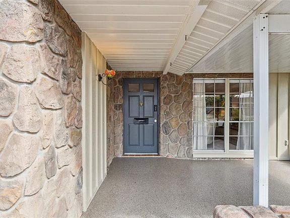 4th image of 6811 Alta Vista St