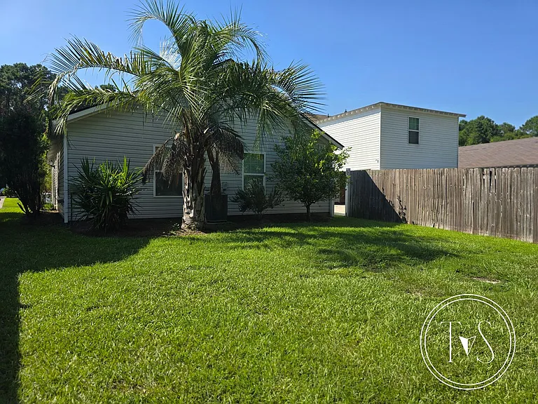 17 Ristona Dr — Photo 12