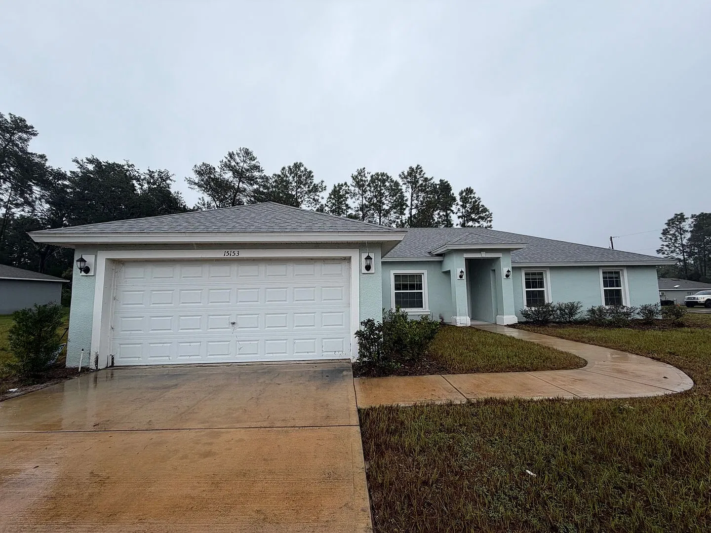 Beautiful 4-Bedroom Home on a Corner Lot Convenient Location! Marion Oaks. — Photo 3