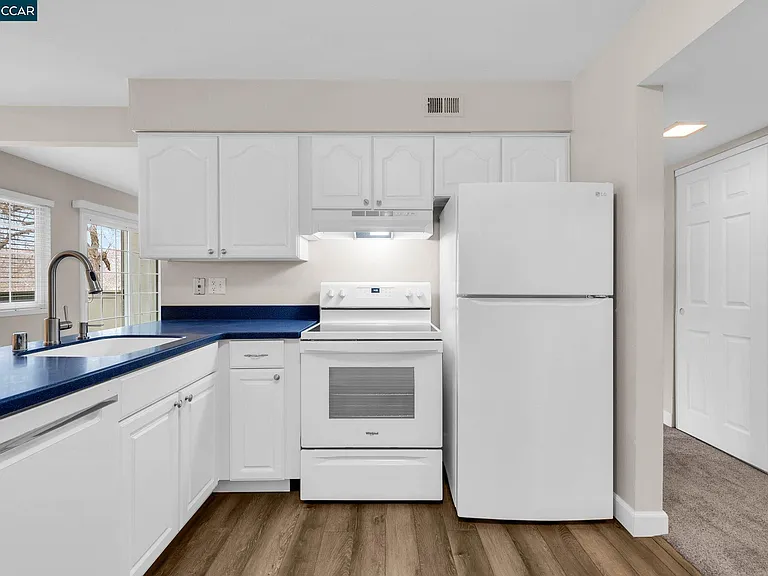 1812 Cole Ave #4 — Photo 17