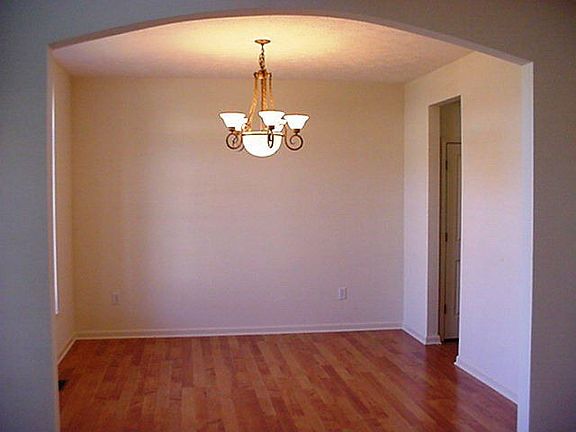 Formal dining rm