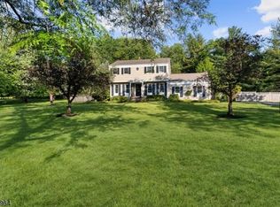 37 Maple Ave, Mendham, NJ 07945