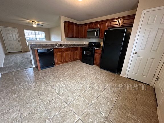 5th image of 2817 Park Ave