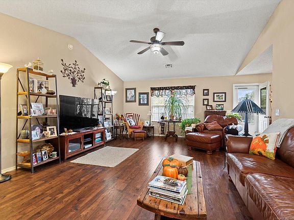 4th image of 4805 Nebraska Ave